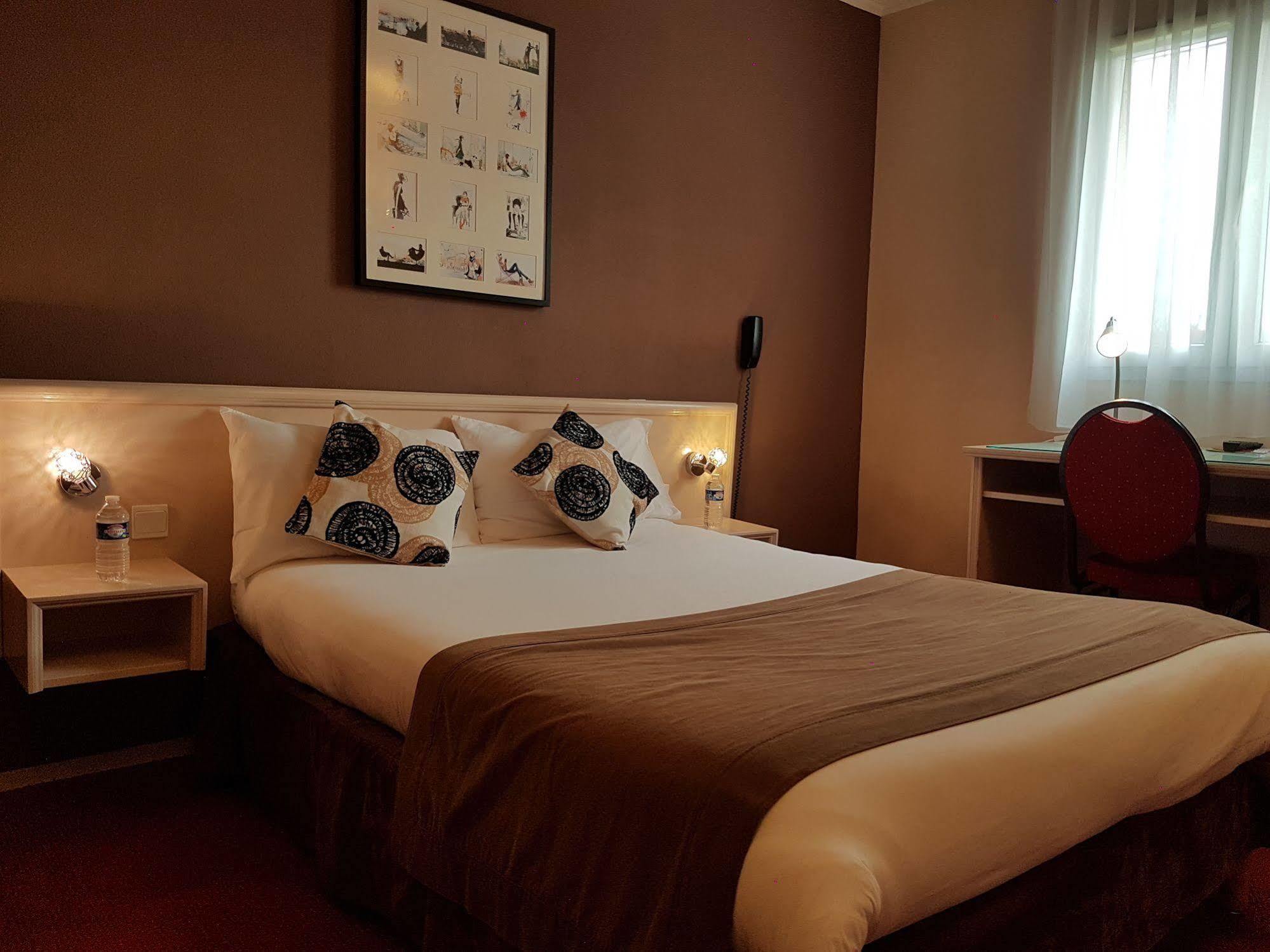 Hotel Altina Pacy-sur-Eure Экстерьер фото